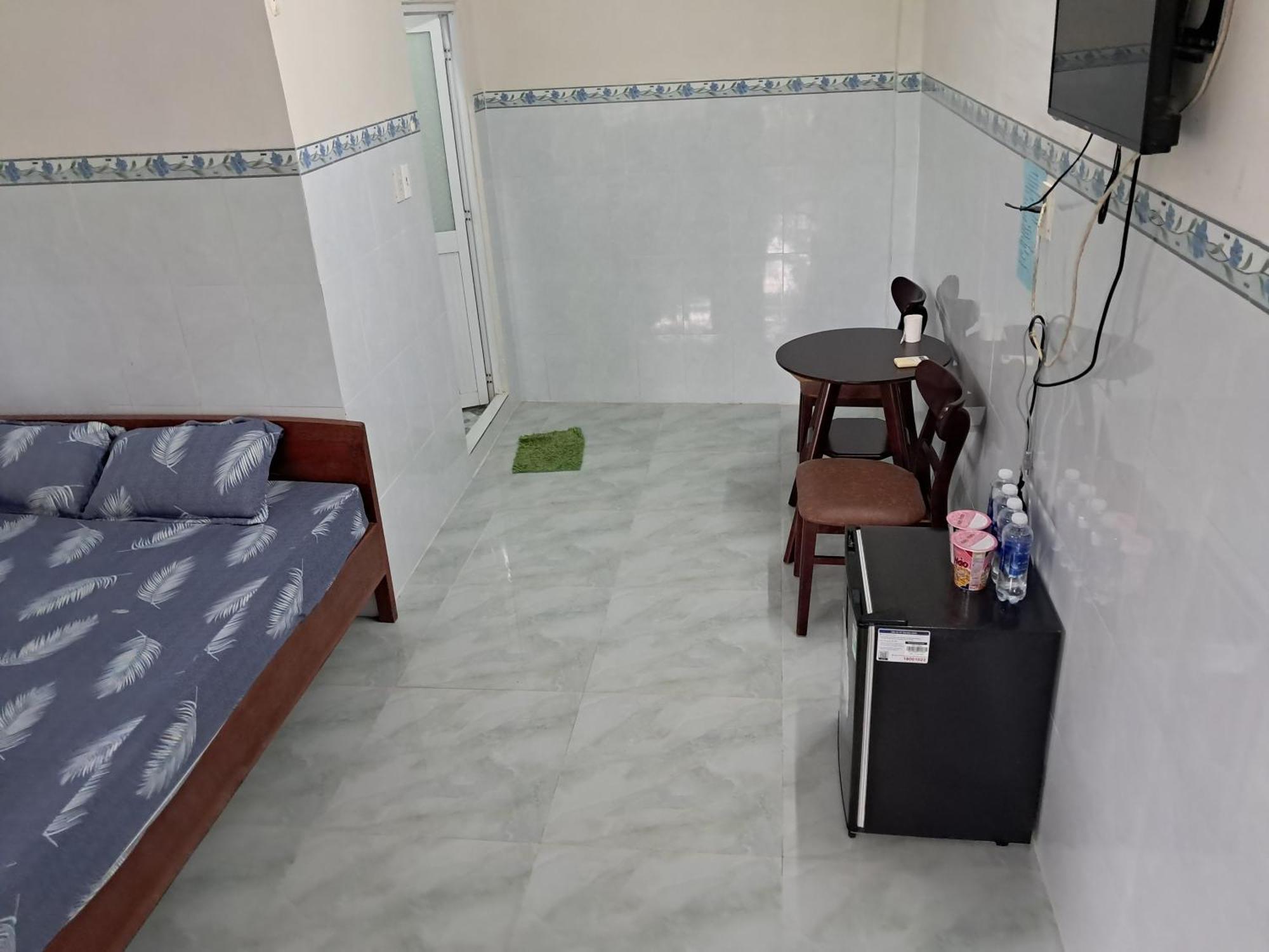 Nhà Nghỉ NgọC PhuọNg Hon Son Hotel Lai Son Exterior photo